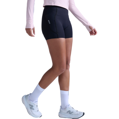2XU Women's Aero Mesh Hi-Rise Compression 4 Inch Shorts Black/silver Reflective, M 2XU Women's Aero Mesh Hi-Rise Compression 4 Inch Shorts Black/silver Reflective, M