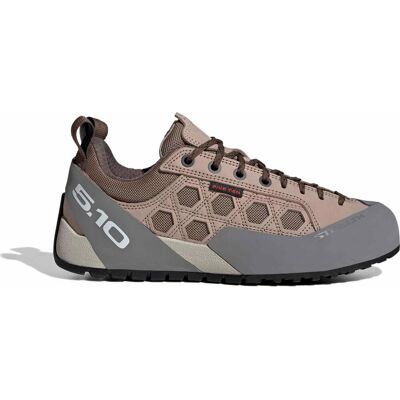 FiveTen Women's Guide Tennie Wonder Taupe/Earth Strata/Grey Three, 39 1/3 FiveTen Women's Guide Tennie Wonder Taupe/Earth Strata/Grey Three, 39 1/3