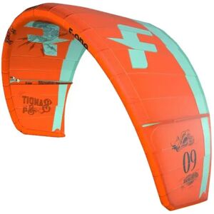 F-One Bandit S4 Kitesurfing Kite (Flame / Mint)