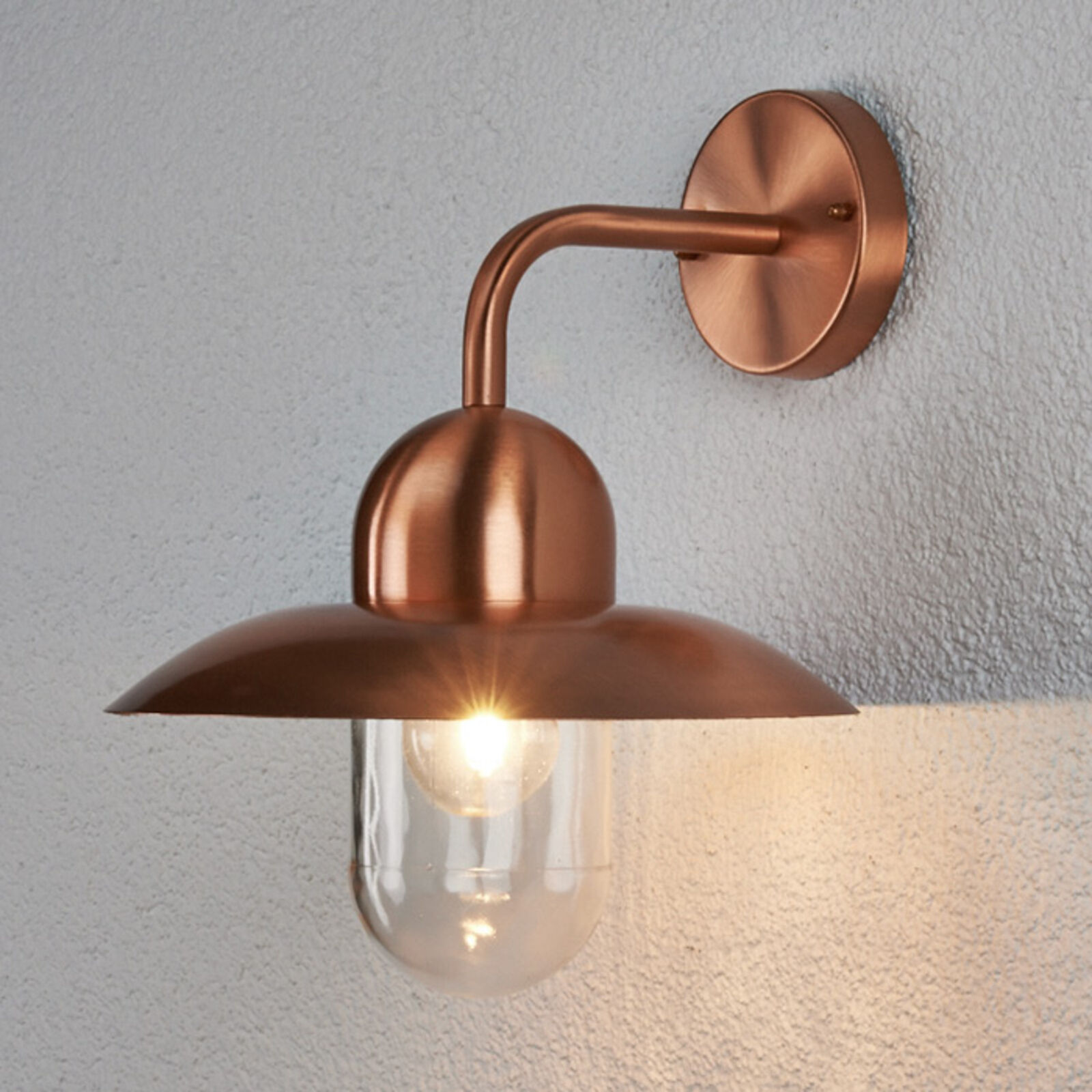 Lindby Væglampe Camila, udendørs, kobberfarvet Lindby Væglampe Camila, udendørs, kobberfarvet