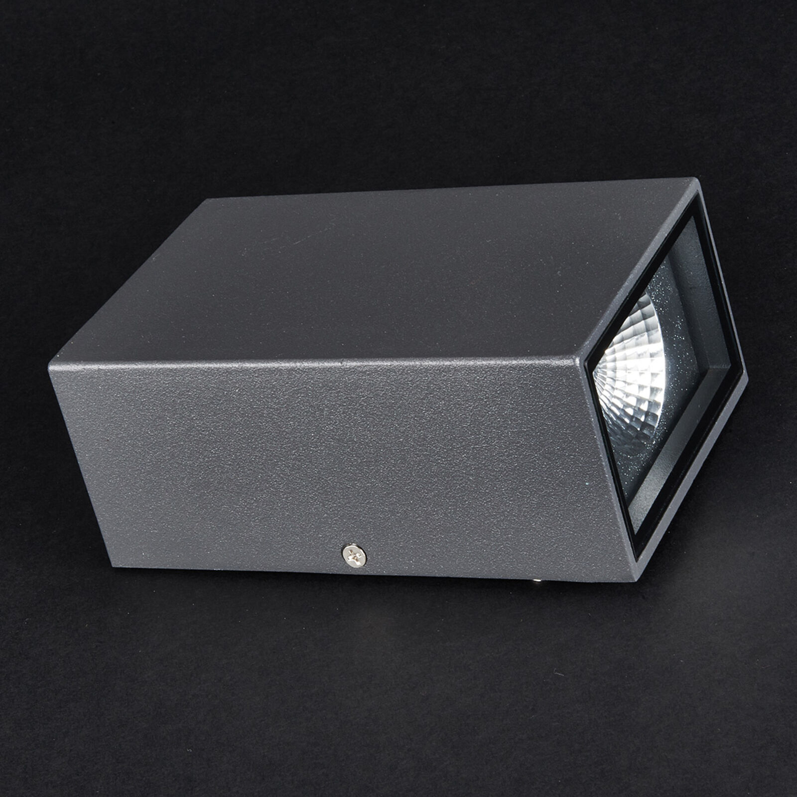 Lucande Udendørs LED væglampe Jale, i aluminium Lucande Udendørs LED væglampe Jale, i aluminium