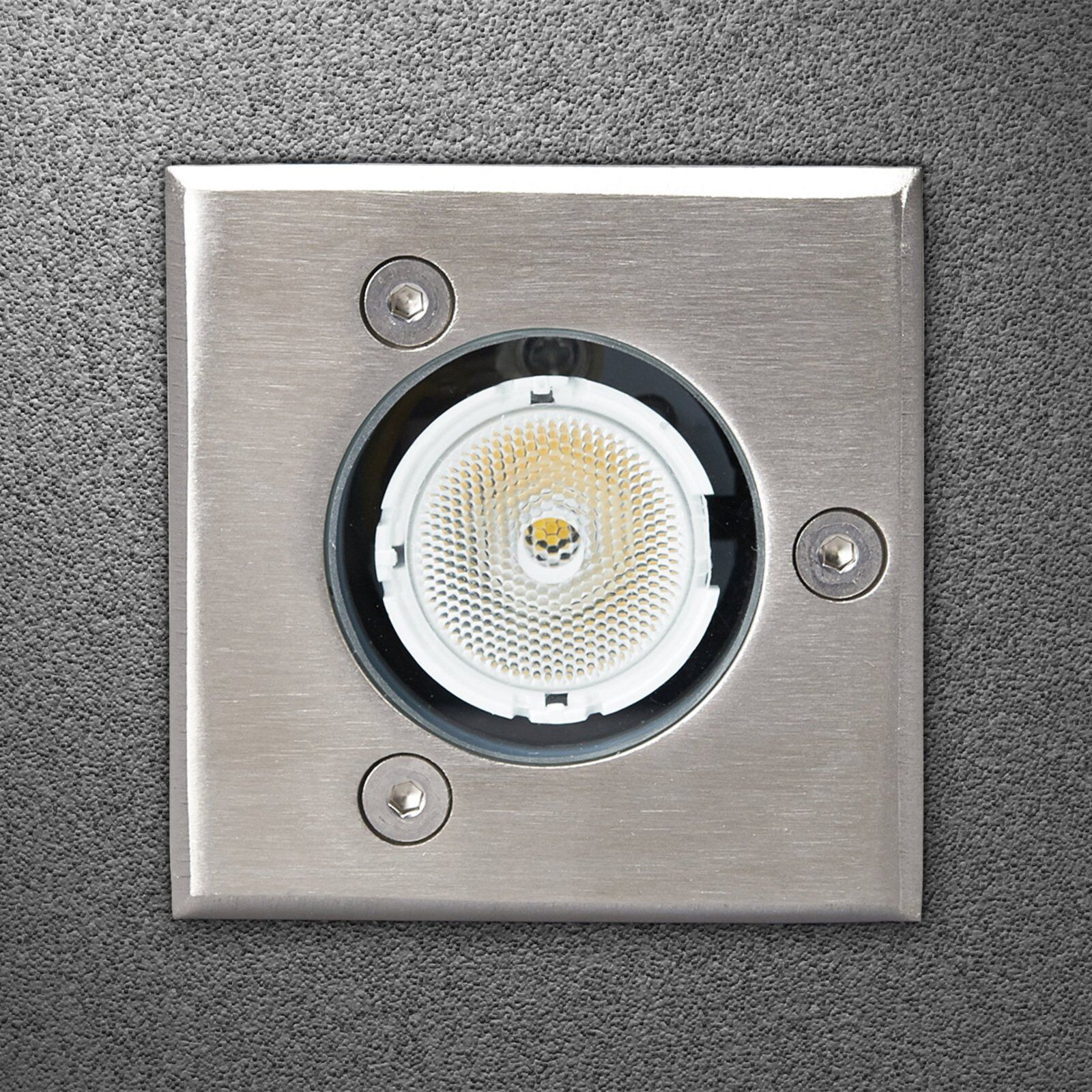 Lucande LED downlight i jord Kenan IP67 49 lm Lucande LED downlight i jord Kenan IP67 49 lm