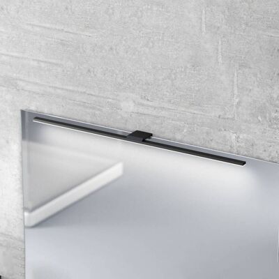 Euluna Triga LED Spejllampe - IP44 - 80cm - 3000K Euluna Triga LED Spejllampe - IP44 - 80cm - 3000K