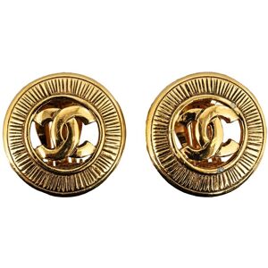 Pre-owned Chanel CC Clip On Earrings Gold