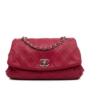 Pre-owned Chanel Quilted Calfskin Curvy Flap Red