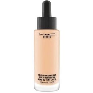 MAC Studio Waterweight SPF30 Foundation NC25 30 ml