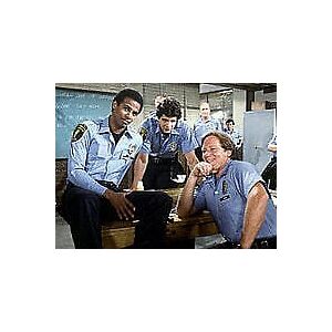 MediaTronixs Hill Street Blues: Complete Season One DVD (2013) Daniel J. Travanti Cert 12 Pre-Owned Region 2