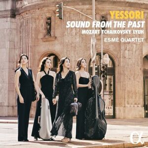 MediaTronixs Wolfgang Amadeus Mozart : Esmé Quartet: Yessori - Sound from the Past CD Album