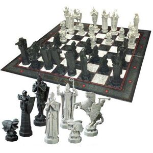 Noble Collection Harry Potter Chess Set Wizards Chess