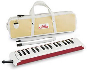 Suzuki S-32c melodica Suzuki S-32c melodica