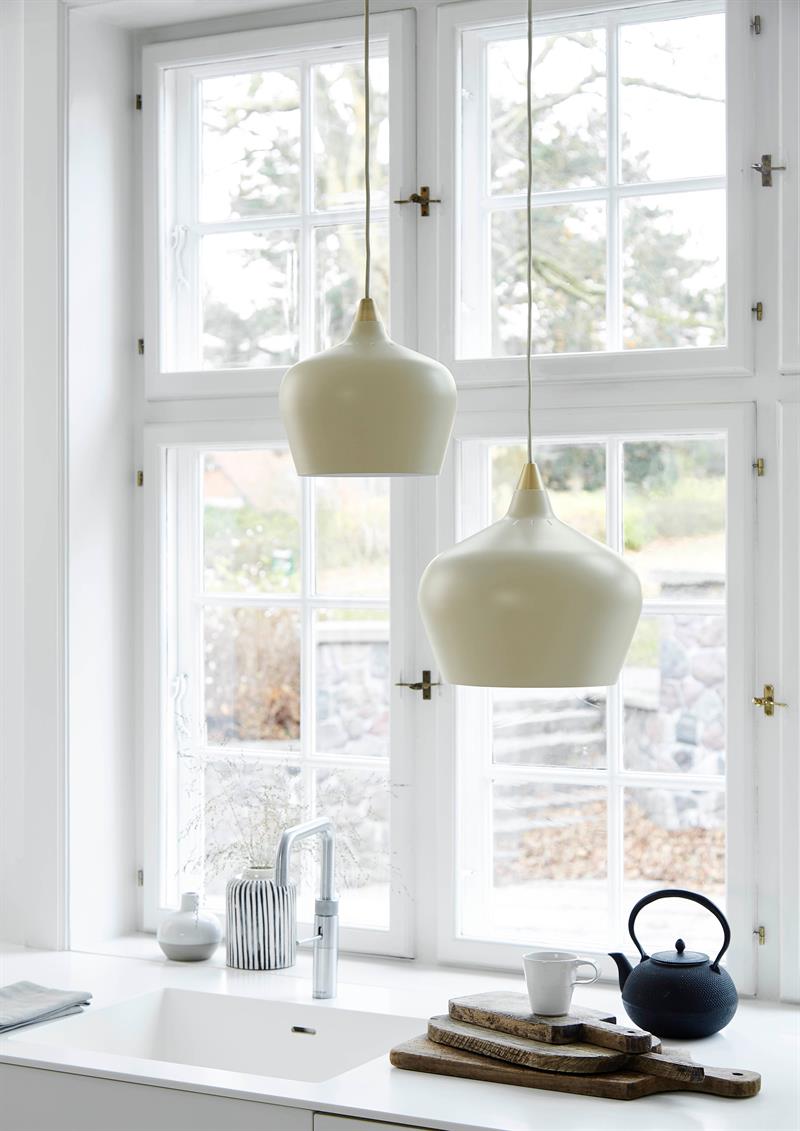 Cohen Large Metal Pendel Ø25 Cm I Flere Matte Farver Cohen Large Metal Pendel Ø25 Cm I Flere Matte Farver