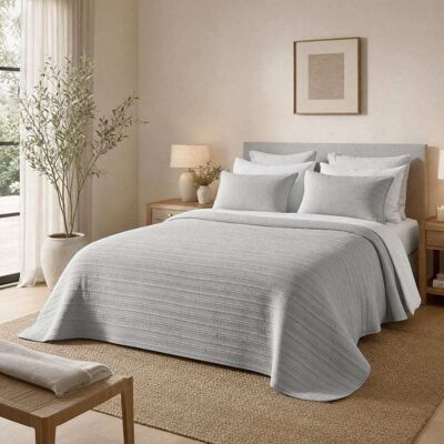 Manterol Colcha bouti liso acolchado líneas gris - esencials 150cm Manterol Colcha bouti liso acolchado líneas gris - esencials 150cm