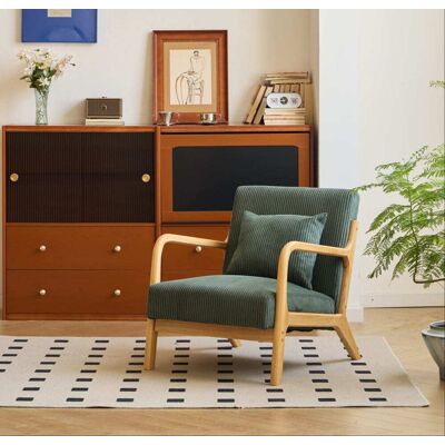Nordlys Sillón en madera y terciopelo verde Nordlys Sillón en madera y terciopelo verde