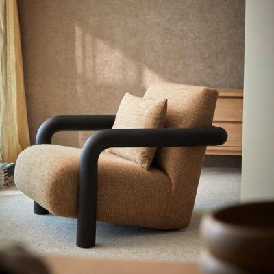 Tikamoon Sillón bajo de madera maciza de mindi y tela marrón Tikamoon Sillón bajo de madera maciza de mindi y tela marrón