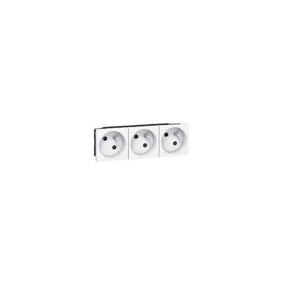Legrand Enchufe múltiple 6 módulos - Blanco - Inclinado 45° 2P+T Legrand Enchufe múltiple 6 módulos - Blanco - Inclinado 45° 2P+T
