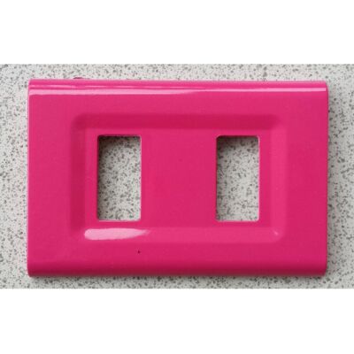 Trade Shop Placa de interruptor Serie Magic Fucsia - 5 Agujeros Trade Shop Placa de interruptor Serie Magic Fucsia - 5 Agujeros