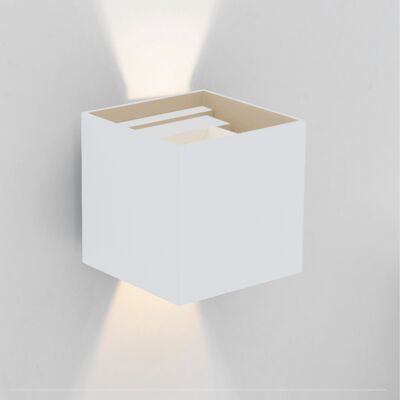 FORLIGHT Axis Aplique De Pared Para Exterior Ipp55 De Diseño Moderno Y Elegante. Iluminación Led De Fachada, Terraza O Jardín De 3000k. Aplique Cuadrado De Aluminio. Color Blanco FORLIGHT Axis Aplique De Pared Para Exterior Ipp55 De Diseño Moderno Y Elegante. Iluminación Led De Fachada, Terraza O Jardín De 3000k. Aplique Cuadrado De Aluminio. Color Blanco