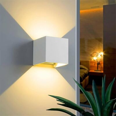 OEM Aplique De Pared Led Cúbico Para Exteriores De 40 W, Resistente Al Agua Ip65, Ángulo De Iluminación Ajustable, Luz Blanca Cálida De 3000 K. OEM Aplique De Pared Led Cúbico Para Exteriores De 40 W, Resistente Al Agua Ip65, Ángulo De Iluminación Ajustable, Luz Blanca Cálida De 3000 K.