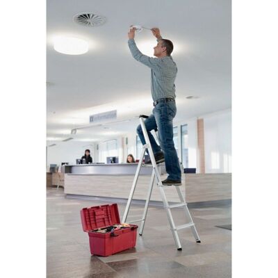 Escalera de aluminio MUNK - 6 peldaños, ergonómica, plegable - Uso industrial Escalera de aluminio MUNK - 6 peldaños, ergonómica, plegable - Uso industrial