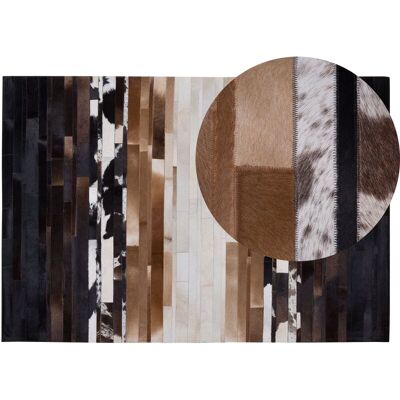 BELIANI Alfombra De Piel Negra Y Beige 140 X 200 Cm Rectangular Patchwork Hecha A Mano Dalyan BELIANI Alfombra De Piel Negra Y Beige 140 X 200 Cm Rectangular Patchwork Hecha A Mano Dalyan