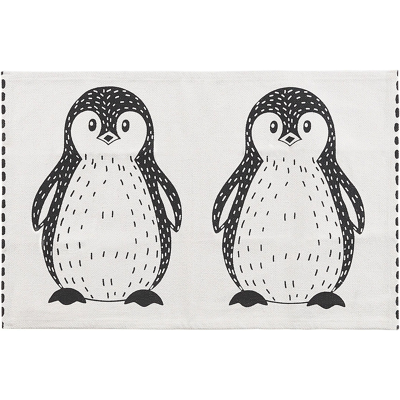 Alfombra infantil de algodón Beliani pingüino 60 x 90 cm Alfombra infantil de algodón Beliani pingüino 60 x 90 cm