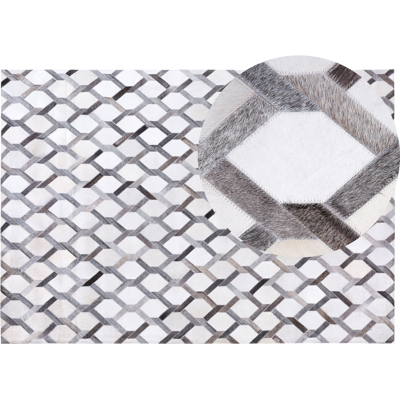 BELIANI Alfombra De Piel De Vacuno Gris 160 X 230 Cm Patchwork Geométrica Rectangular Moderna Aydin BELIANI Alfombra De Piel De Vacuno Gris 160 X 230 Cm Patchwork Geométrica Rectangular Moderna Aydin