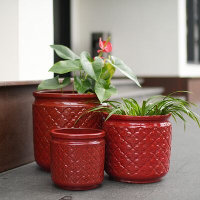 JHY DESIGN Juego De 3 Macetas De Cerámica Hechas A Mano (ø 38/30,5/23 Cm), De Color Rojo Burdeos Brillante Con Relieve De Rombos, Transpirables, Resistentes A Las Heladas Y Equipadas Con Orificios De Drenaje. JHY DESIGN Juego De 3 Macetas De Cerámica Hechas A Mano (ø 38/30,5/23 Cm), De Color Rojo Burdeos Brillante Con Relieve De Rombos, Transpirables, Resistentes A Las Heladas Y Equipadas Con Orificios De Drenaje.