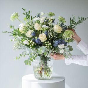 Flores a Domicilio - Patagonia - Ramo de Rosas Blancas - COLVIN