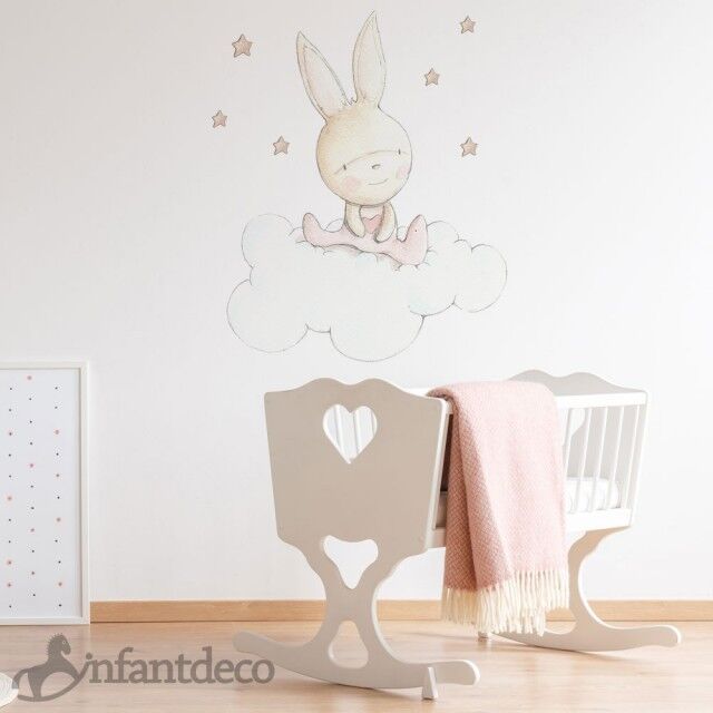 Vinilo infantil 'Conejita en nube' Vinilo infantil 'Conejita en nube'