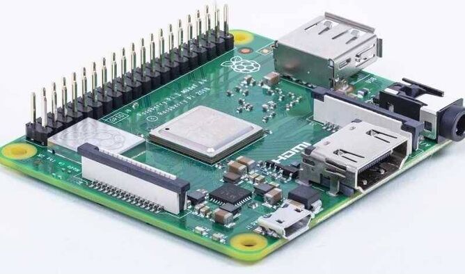 RASPBERRY-PI Placa SBC Raspberry Pi 3 Modelo A+ 512MB Wi-Fi (Caja Abierta) RASPBERRY-PI Placa SBC Raspberry Pi 3 Modelo A+ 512MB Wi-Fi (Caja Abierta)