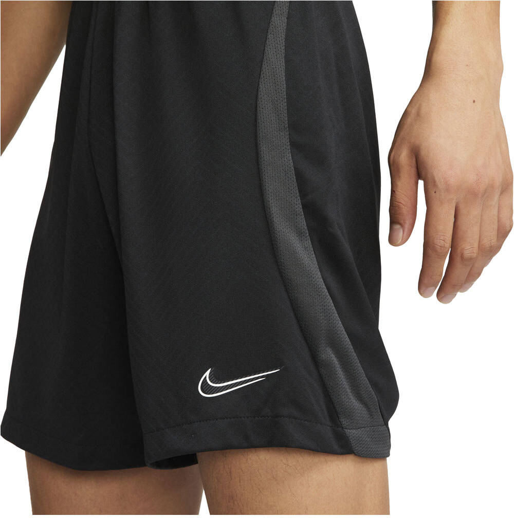 Nike pantalon corto dri-fit strike pantalones cortos futbol  (L)