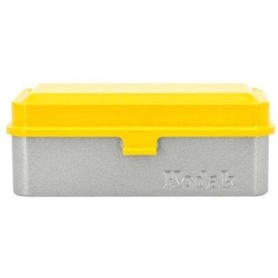 Estuche Kodak Film Case 120/135 Metálico 8 rollos 120 o 10 rollos 135mm Olive Beige Estuche Kodak Film Case 120/135 Metálico 8 rollos 120 o 10 rollos 135mm Olive Beige