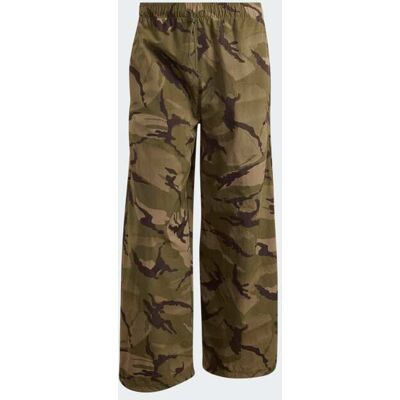 Pantalón Seasonal Essentials Camo Woven Parachute adidas MKP Pantalón Seasonal Essentials Camo Woven Parachute adidas MKP