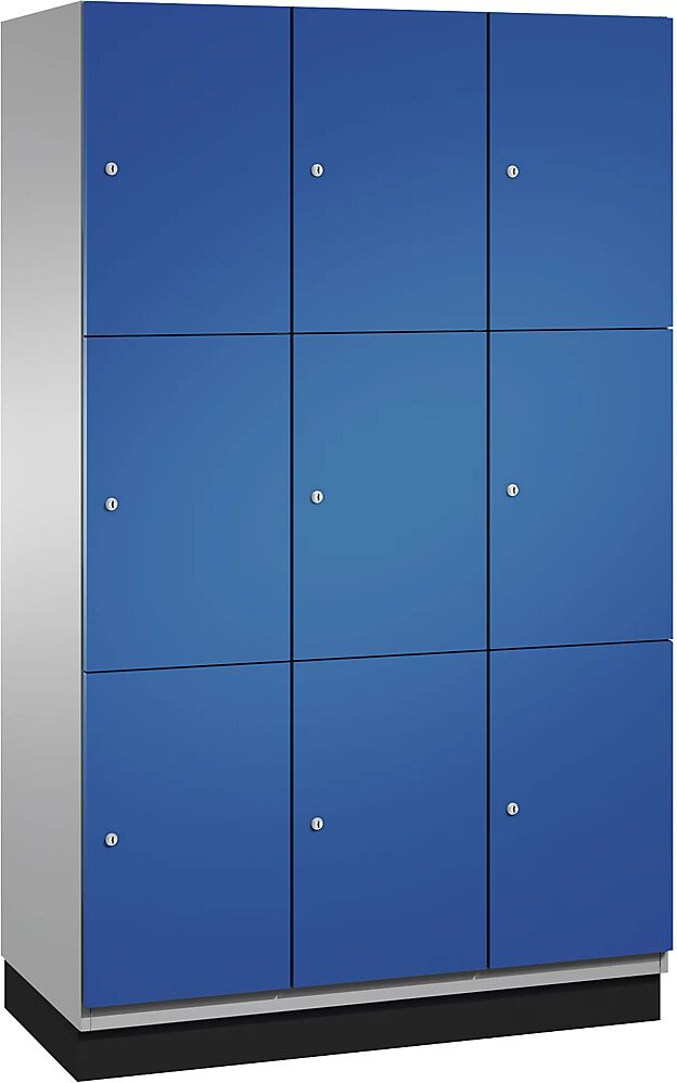 C+P Armario de compartimentos bajo llave CAMBIO con puertas de chapa de acero, 9 compartimentos de 1200 mm de anchura, cuerpo aluminio blanco / puerta azul genciana