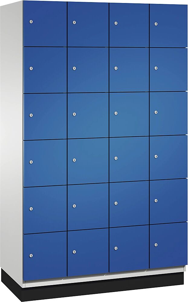 C+P Armario de compartimentos bajo llave CAMBIO con puertas de chapa de acero, 24 compartimentos de 1200 mm de anchura, cuerpo gris luminoso / puerta azul genciana