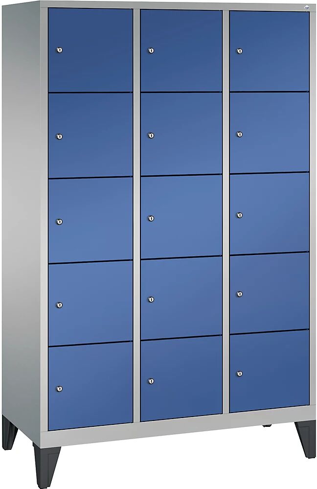 C+P Armario de compartimentos CLASSIC con patas, 3 módulos, cada uno con 5 compartimentos, anchura de módulo 400 mm, aluminio blanco / azul genciana