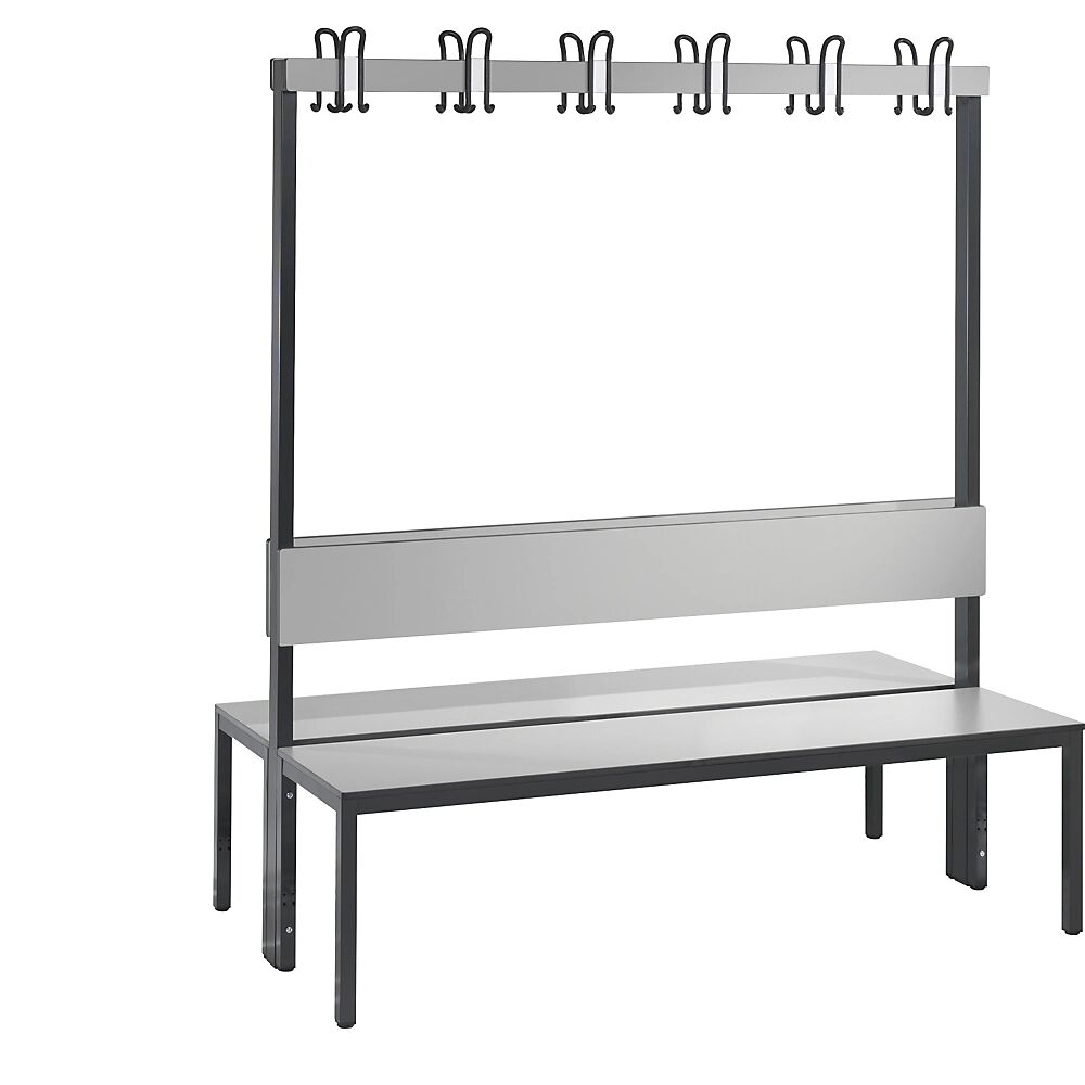 C+P Banco para vestuarios BASIC PLUS, por ambos lados, superficie del asiento de HPL, listón de ganchos, longitud 1500 mm, gris plata
