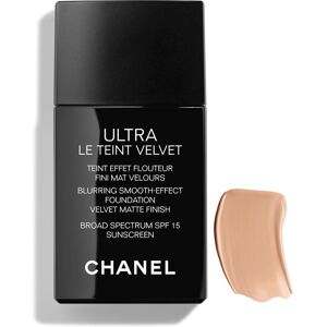 Chanel Ultra Le Teint Base de maquillaje aterciopelada de acabado mate SPF15 30mL 32 Beige Rosé