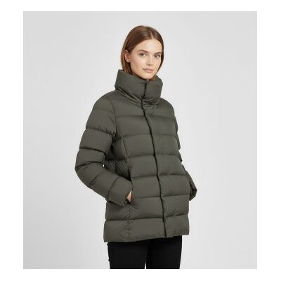 ECOALF para mujer. MCWGAJKMOORE0987W25-424 Abrigo Moore verde (S), Casual, Poliéster Reciclado, Sostenible, ECOALF outlet 2026. ECOALF para mujer. MCWGAJKMOORE0987W25-424 Abrigo Moore verde (S), Casual, Poliéster Reciclado, Sostenible, ECOALF outlet 2026.