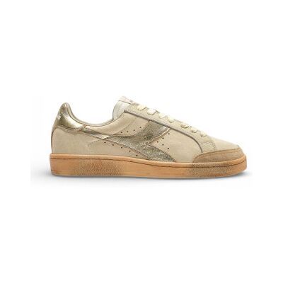 para mujer. 201182809 Zapatillas de Piel Prestige Aged Italia beige (38), Plano, Cordones, Casual, Diadora outlet 2026. para mujer. 201182809 Zapatillas de Piel Prestige Aged Italia beige (38), Plano, Cordones, Casual, Diadora outlet 2026.