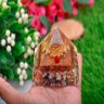 ROYAL HANDICRAFT Pirámide Shree Shri Yantra para la riqueza y la prosperidad, curación eliminando la negatividad, energía positiva Vaastu y piedra Feng Shui