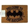Batman Bienvenido a la alfombra de la puerta de la cueva de los murciélagos