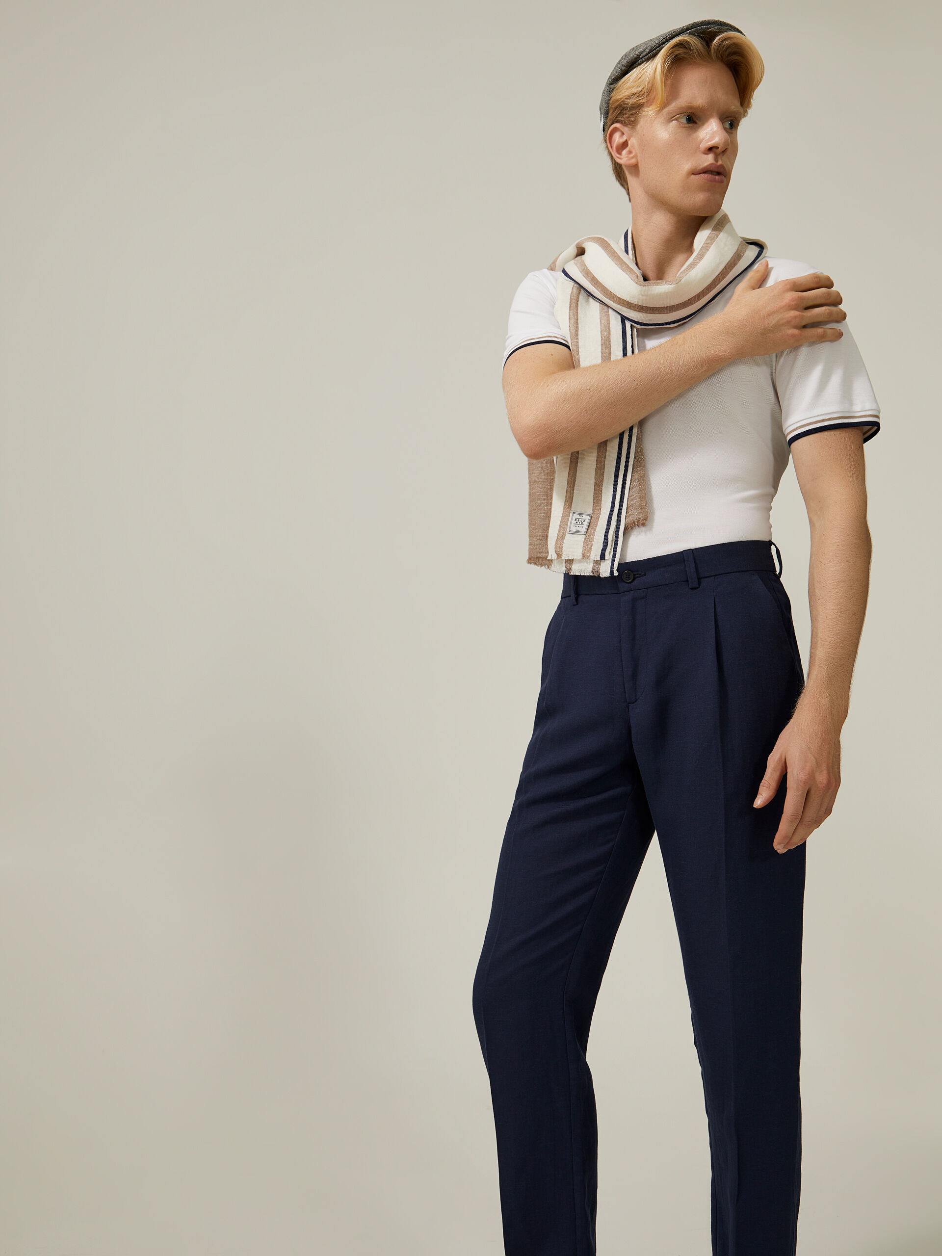 Decenio Pantalón chino Navy