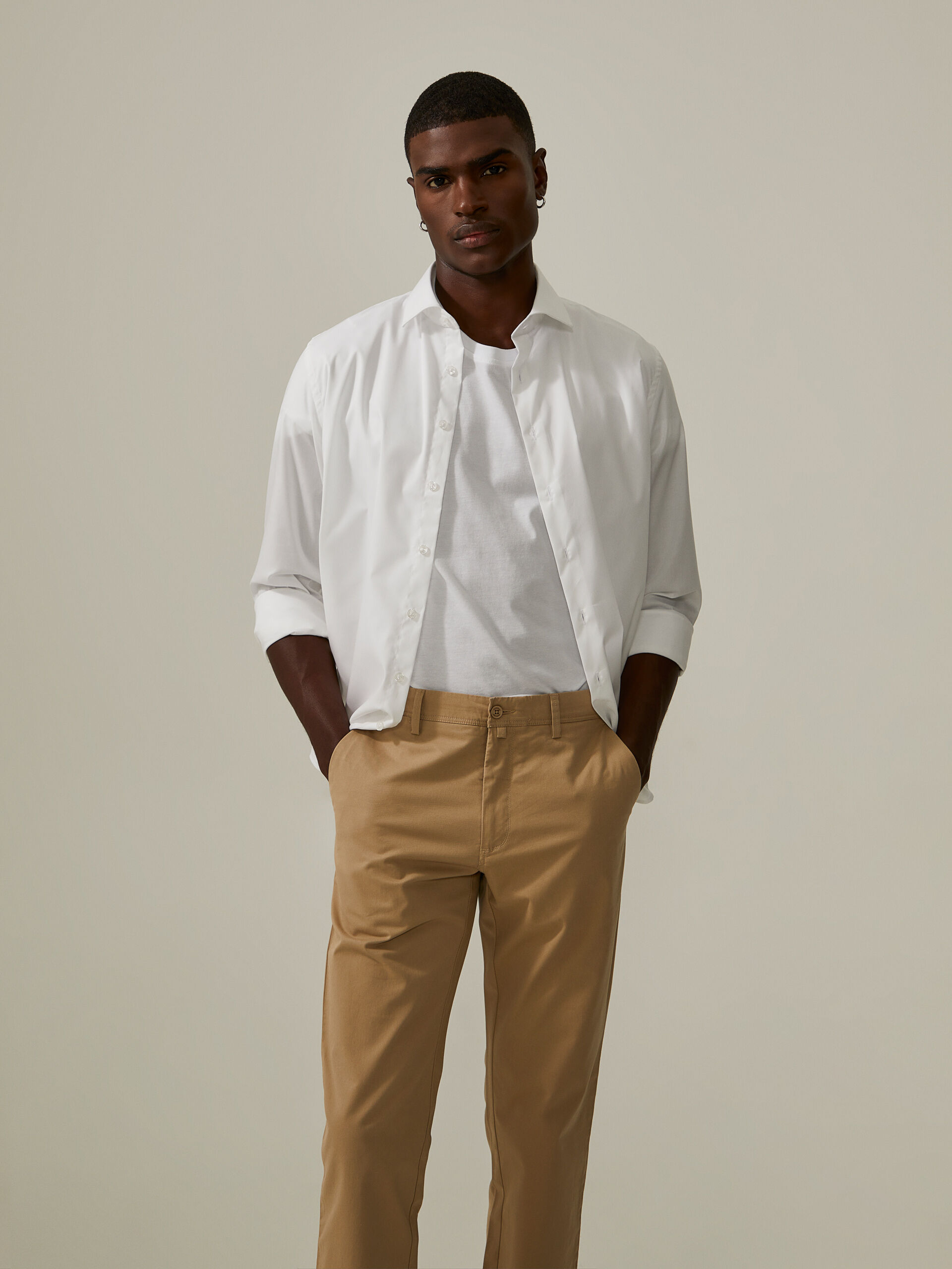 Decenio Pantalón chino slim fit Beige Oscuro