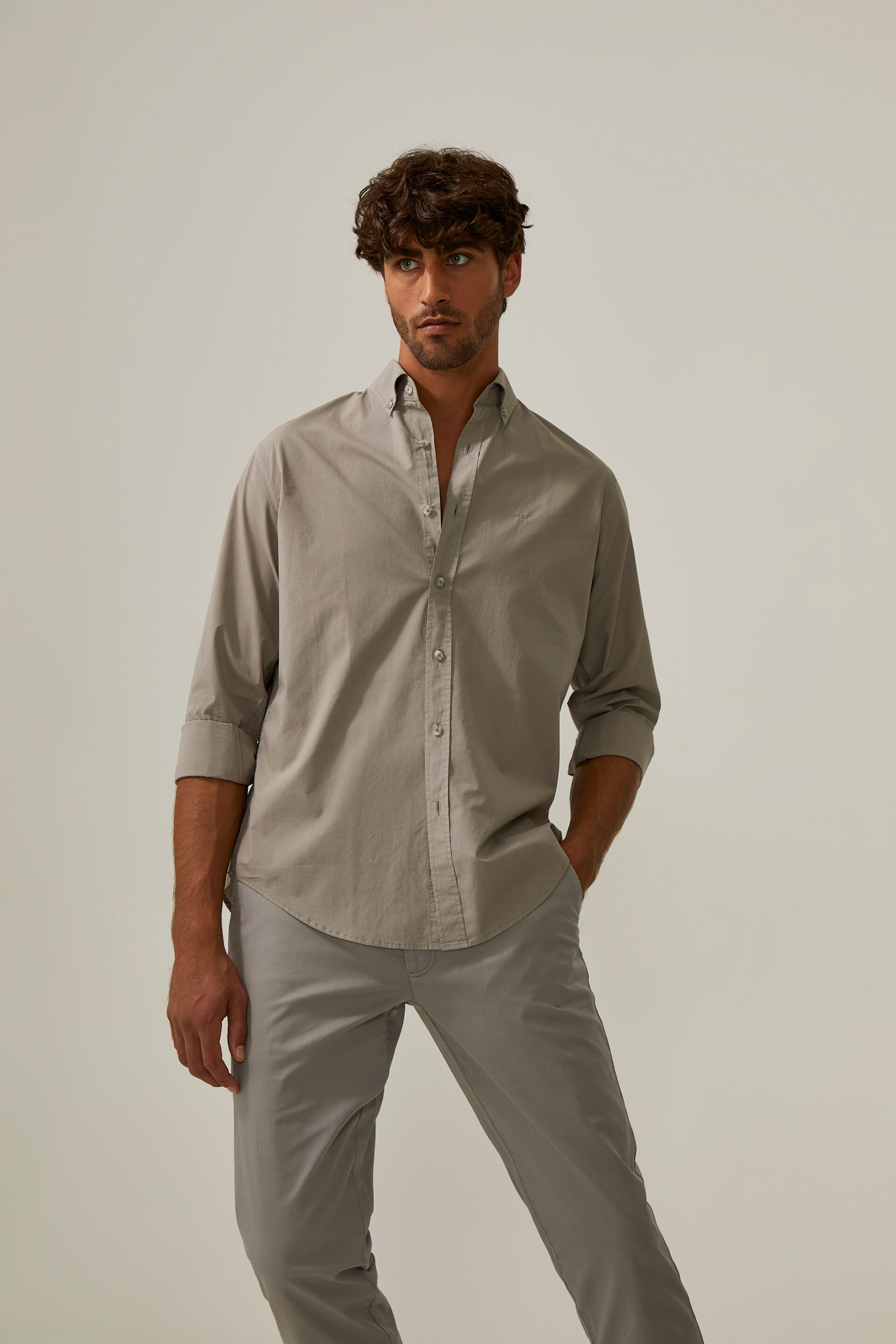 Decenio Pantalón chino slim fit Gris