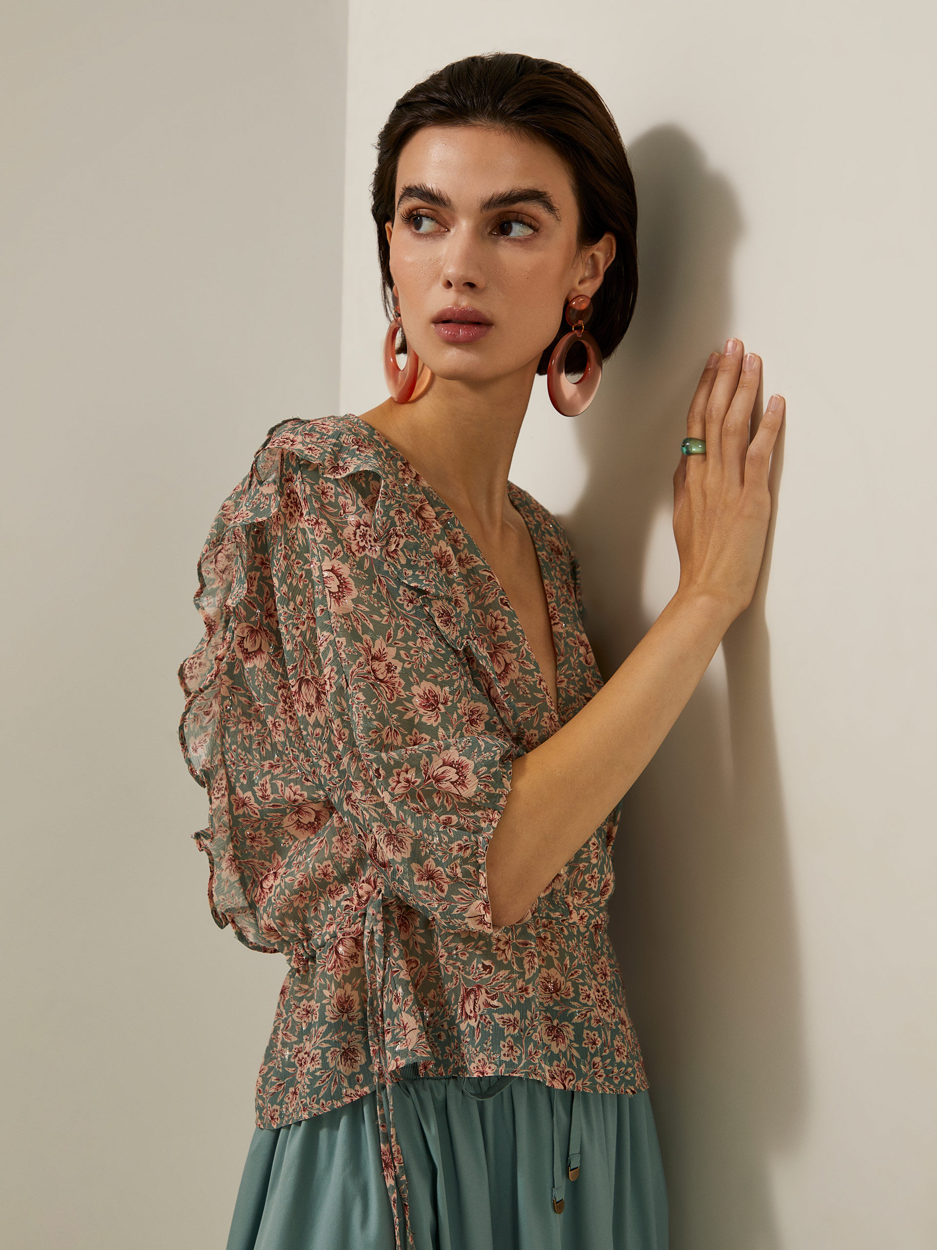 Decenio Blusa con estampado de flores