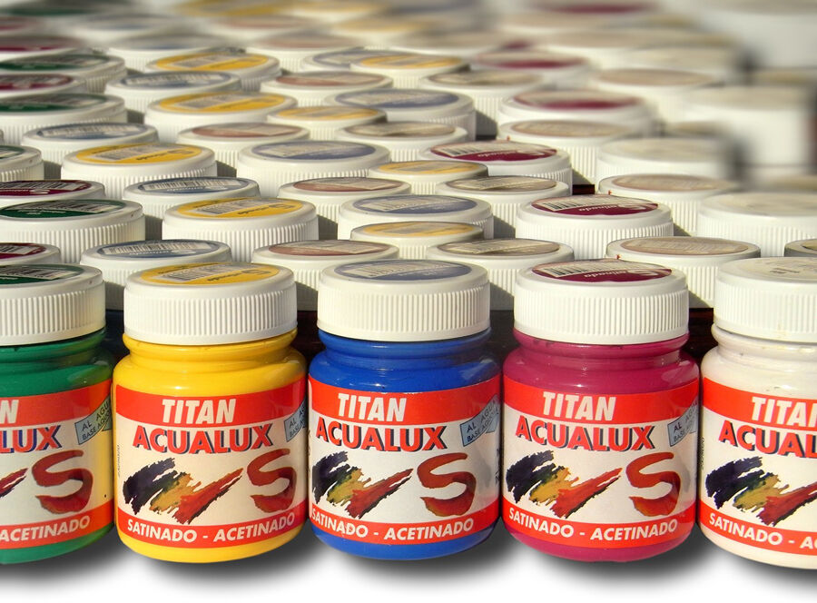 Titan Pintura Acualux 500Ml Rojo