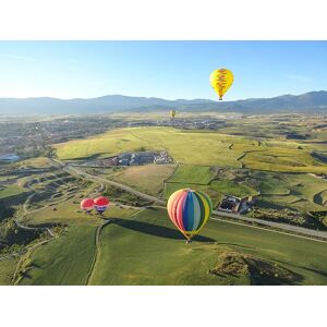 SmartBox Madrid desde el cielo: 1 vuelo en globo por Villanueva de la Cañada o Aranjuez (1h) y brindis para 2