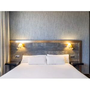 SmartBox 1 noche en habitación doble para 2 personas en el Iberik Santo Domingo Plaza Hotel 4*, en Oviedo