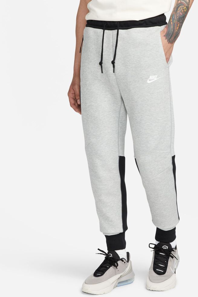 Pantalón de chándal Nike Sportswear Tech Fleece Gris y Negro Hombre - FB8002-064